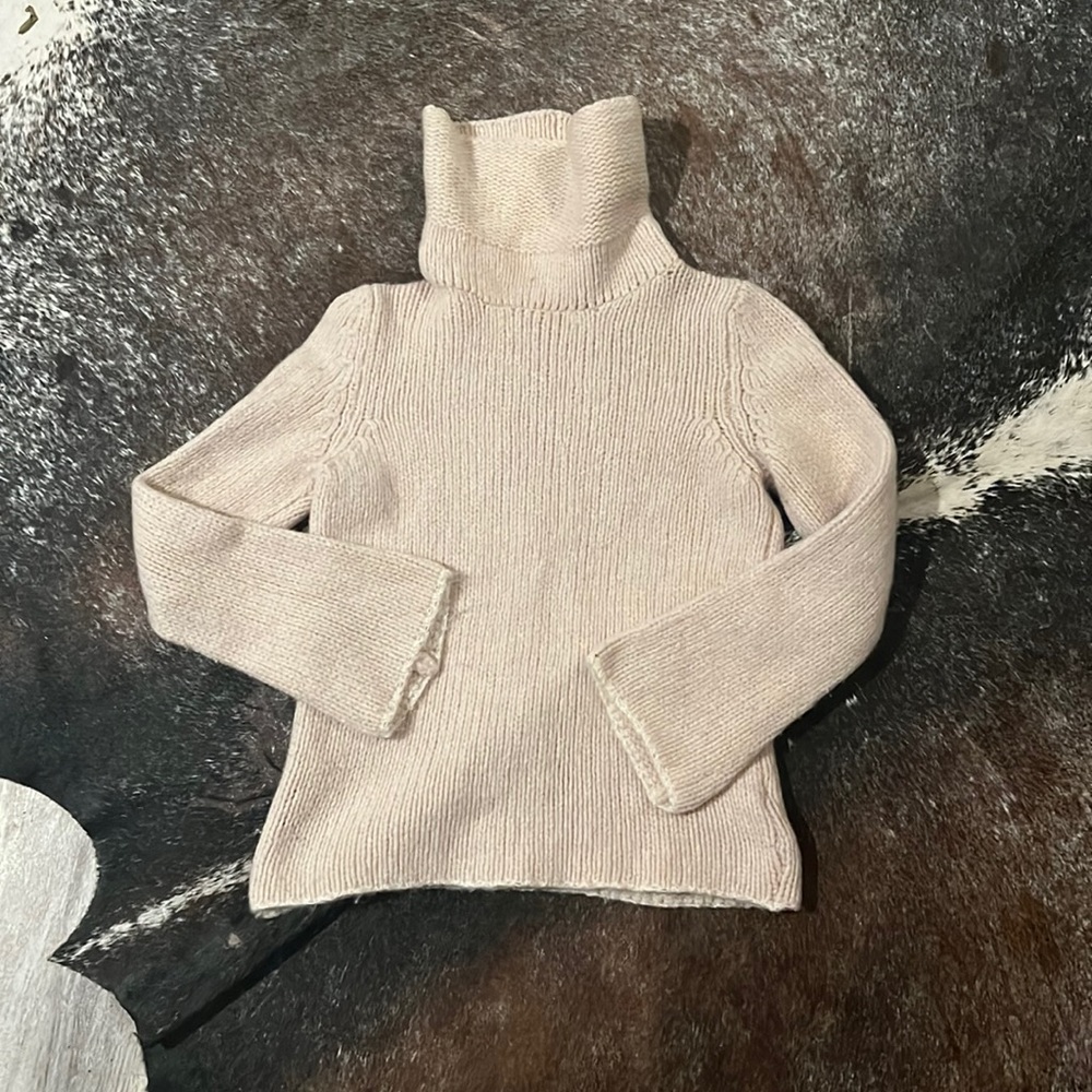 Schumacher wool sweater in cream